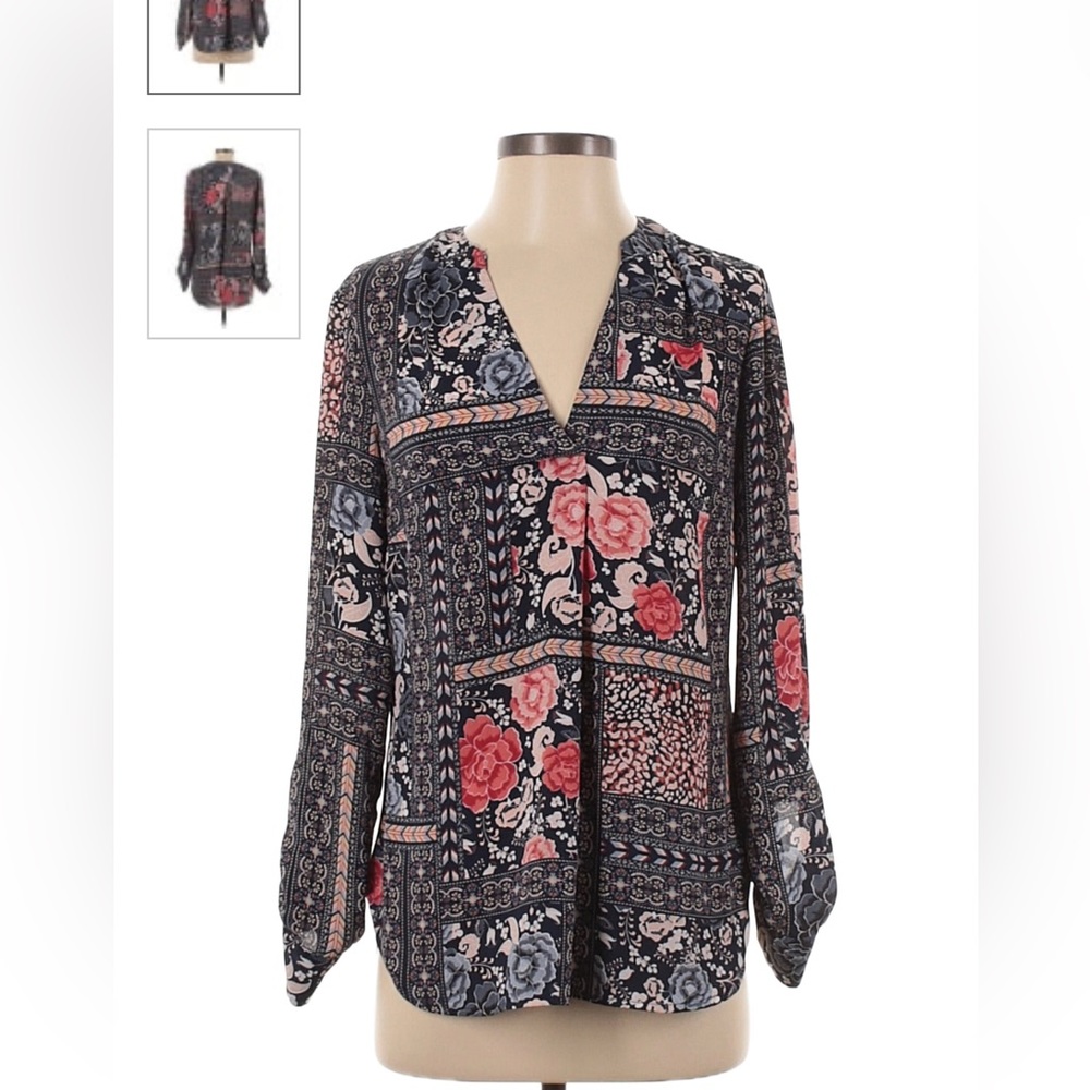 SOHO New York & company jeans floral long sleeve blouse. Size M